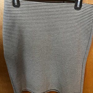 Loft Medium Black Striped Mini Skirt